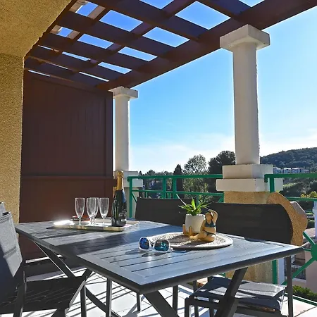 Le Belvedere - R8 327 By Interhome Saint-Raphaël