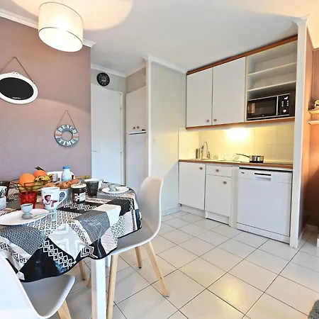 Le Belvedere - R8 327 By Interhome *